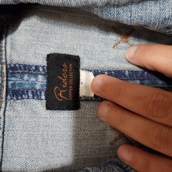 Light Blue Denim Jacket - Picture 4 of 9